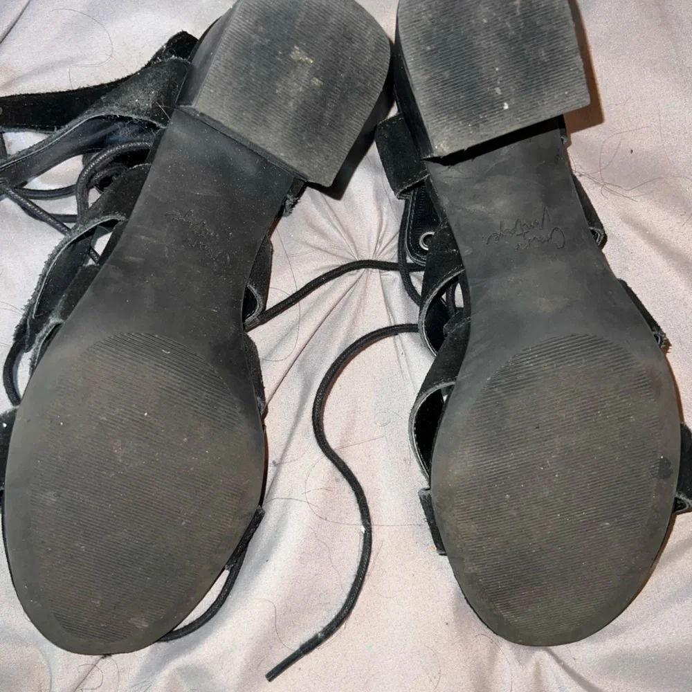 Crown Vintage Black Lace up heels size 8.5